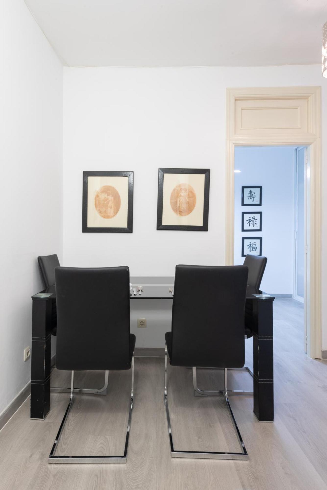 Apartamentos Day Madrid Gran Via Centro Sol Malasana エクステリア 写真