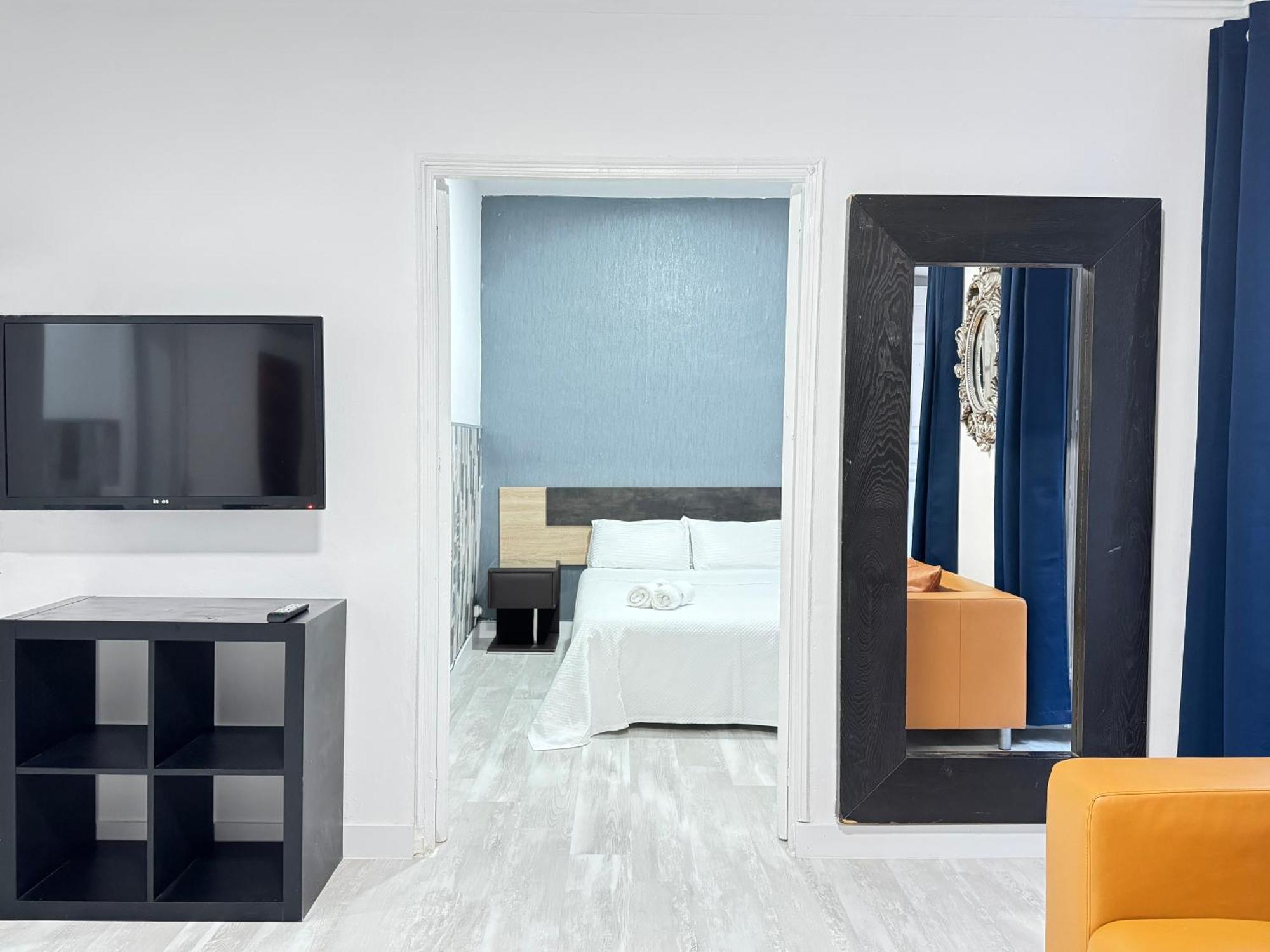Apartamentos Day Madrid Gran Via Centro Sol Malasana エクステリア 写真